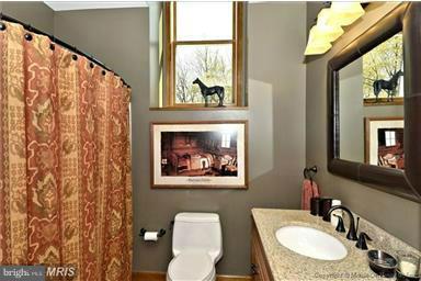 1055 Trails End Road Pasadena, MD 21122 - Photo 8 of 30 Bath #3