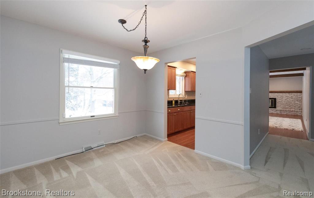 2751 Hillendale Drive Rochester Hills, MI 48309 - Photo 14 of 33
