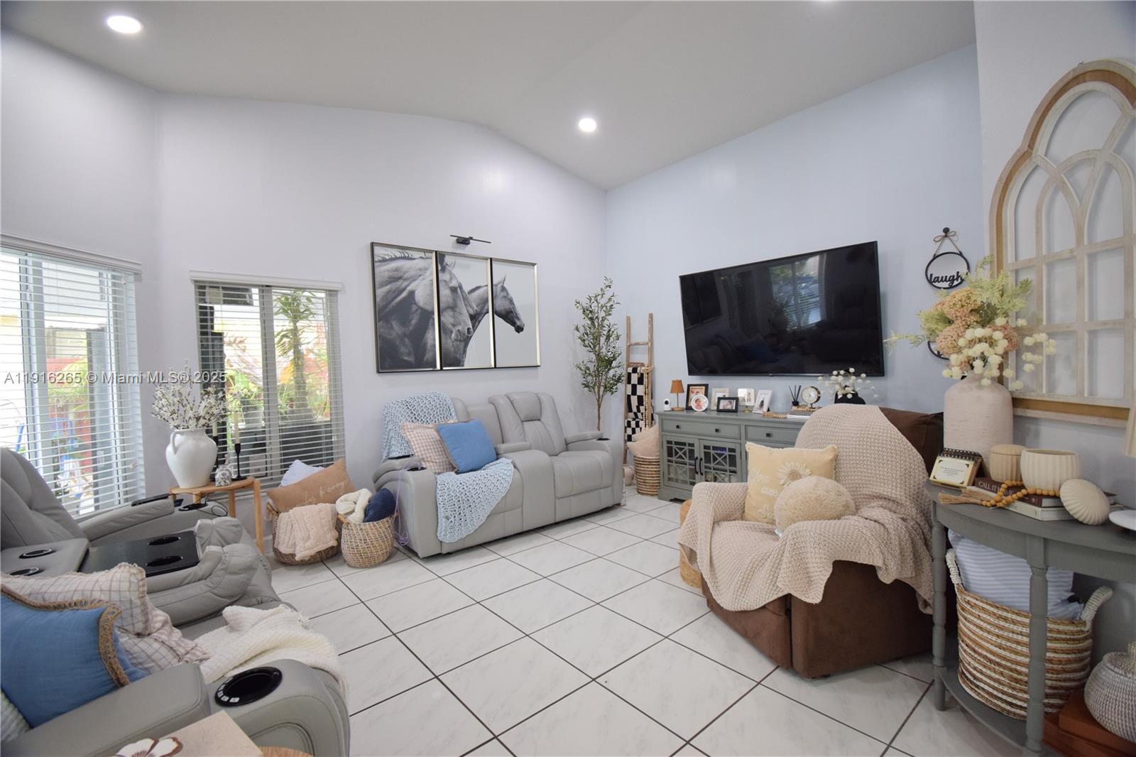 24980 Southwest 127th Court Homestead, FL 33032 - Photo 6 of 51