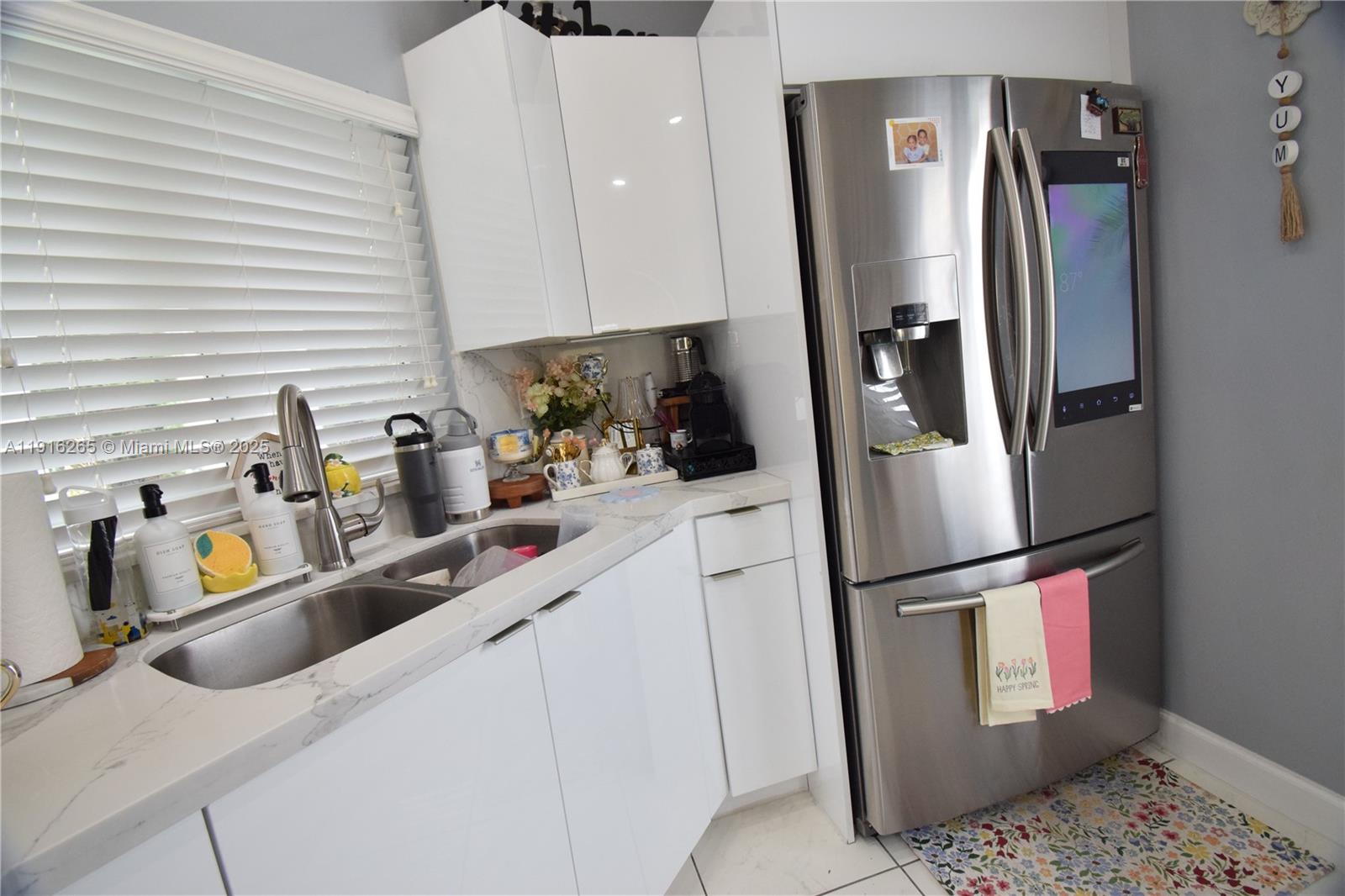 24980 Southwest 127th Court Homestead, FL 33032 - Photo 9 of 51