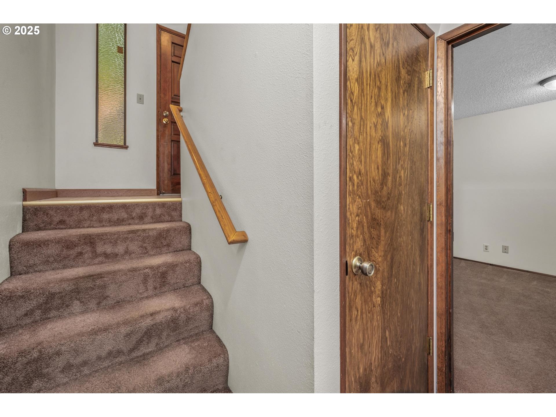 2802 Tree Top Lane West Linn, OR 97068 - Photo 21 of 37