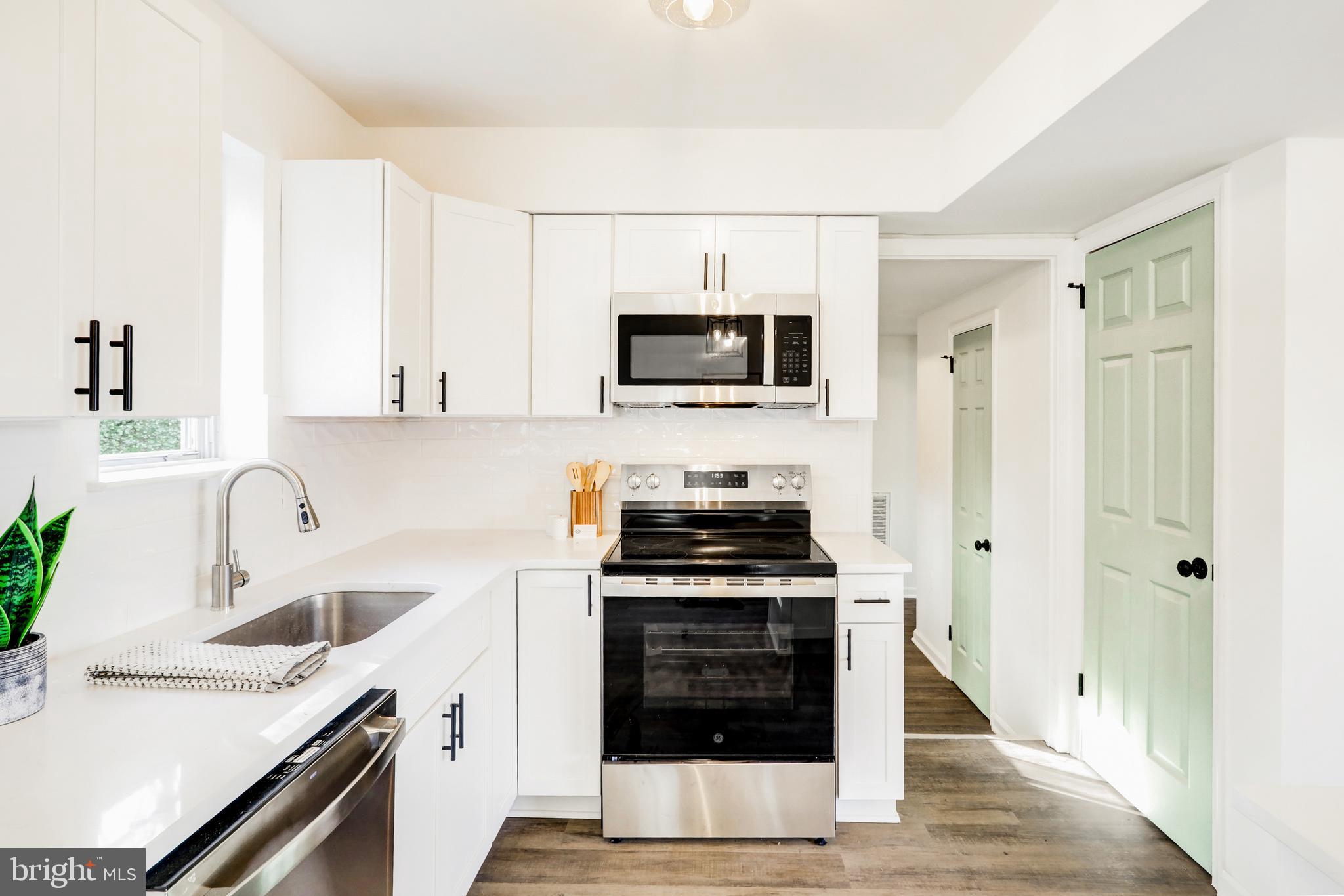 737 Ferndale Road Mount Joy, PA 17552 - Photo 10 of 37