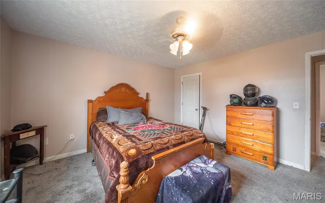 $235,000 | 24235 Thames Lane, St. Robert, MO 65584