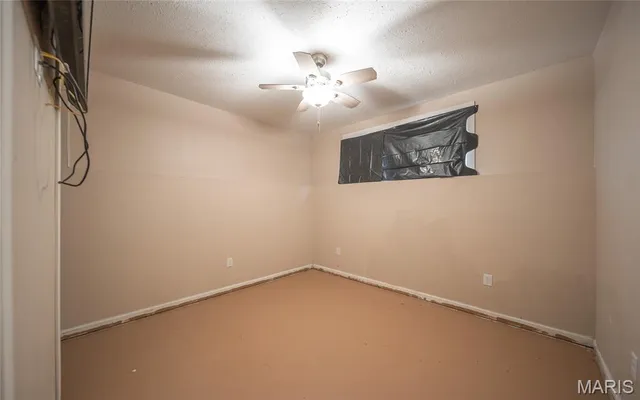 $235,000 | 24235 Thames Lane, St. Robert, MO 65584