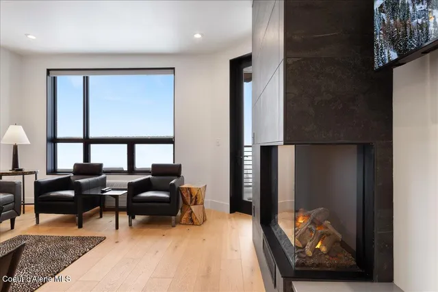 $1,400,000 | 124 Village Lane, Unit 314, Sandpoint, ID 83864