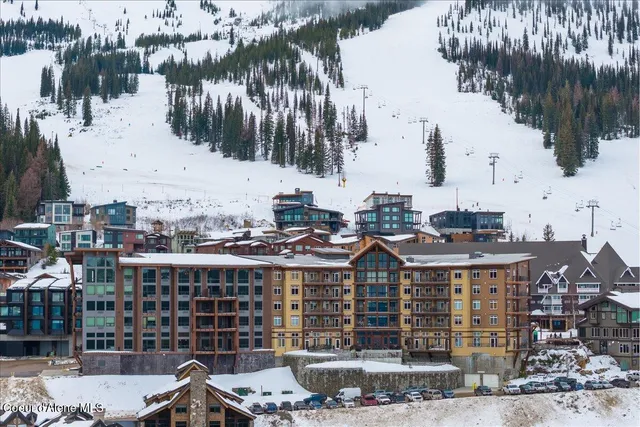 $1,400,000 | 124 Village Lane, Unit 314, Sandpoint, ID 83864