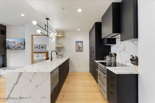 $1,400,000 | 124 Village Lane, Unit 314, Sandpoint, ID 83864