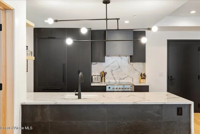 $1,400,000 | 124 Village Lane, Unit 314, Sandpoint, ID 83864