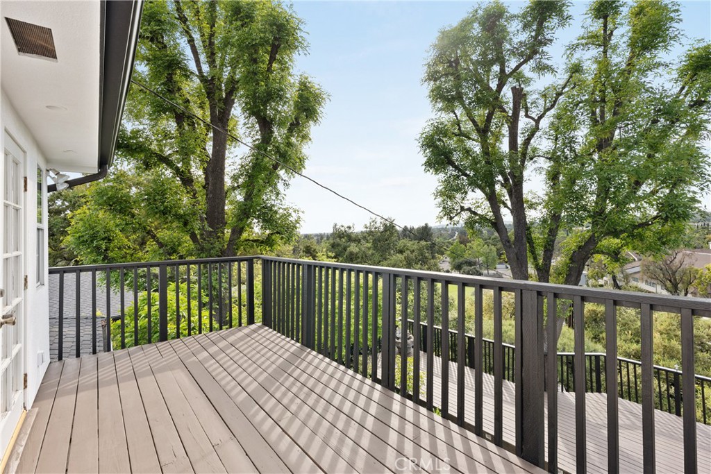 709 Rim Road Pasadena, CA 91107 - Photo 42 of 46