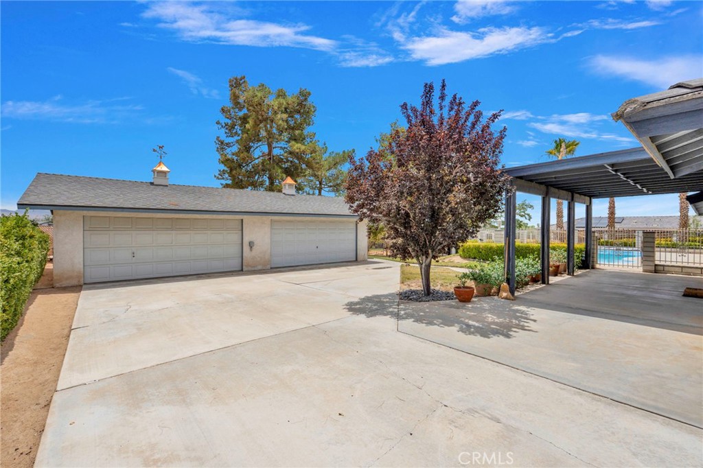 23333 Taos Road Apple Valley, CA 92307 - Photo 35 of 59