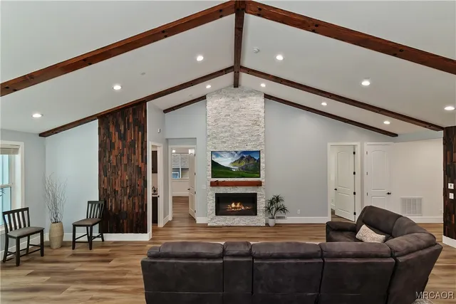 $1,149,900 | 610 Bluejay Road, Big Bear Lake, CA 92315