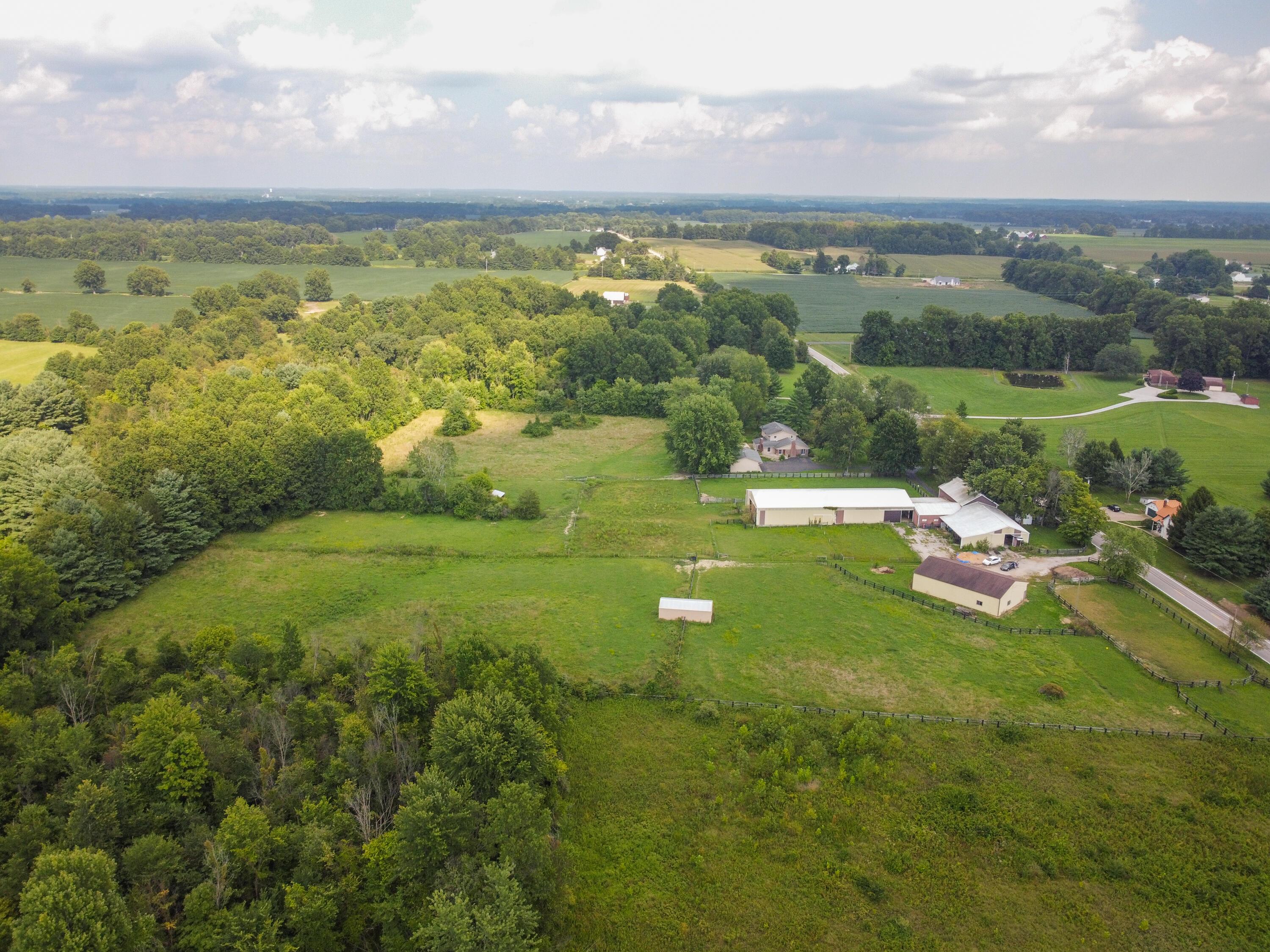 6595 Kilbourne Road Sunbury, OH 43074 - Photo 1 of 90