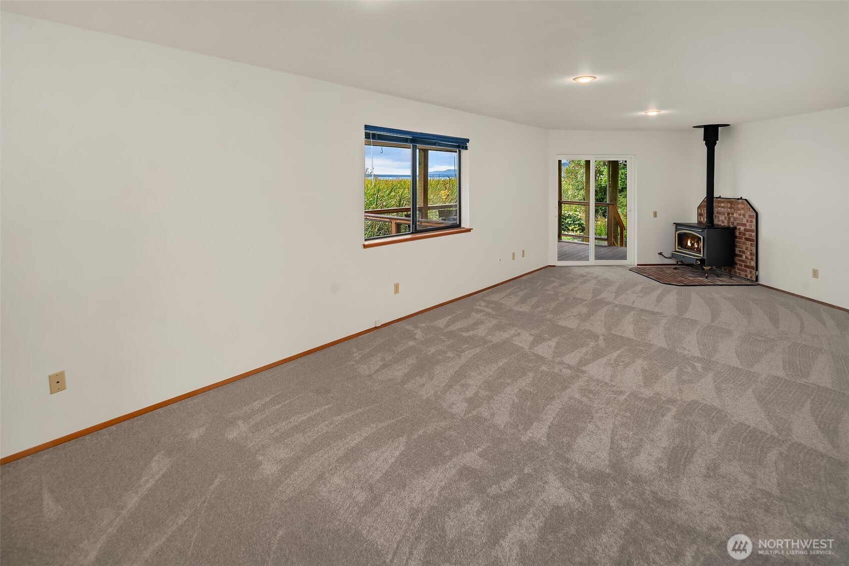 2682 Sunlight Beach Road Clinton, WA 98236 - Photo 29 of 39 Gallery Image 29