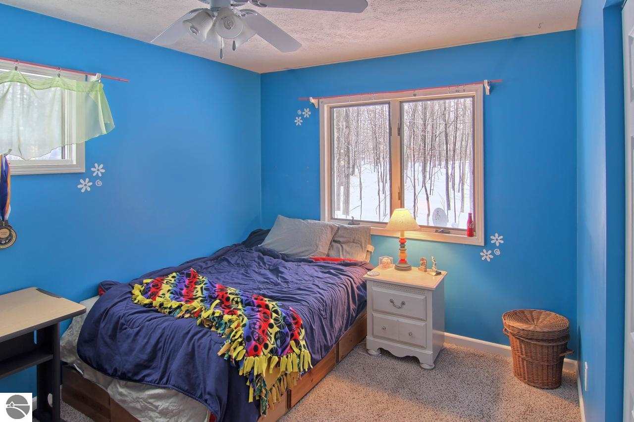 1270 Minkin Road Traverse City, MI 49685 - Photo 19 of 31 1781358-18.JPG