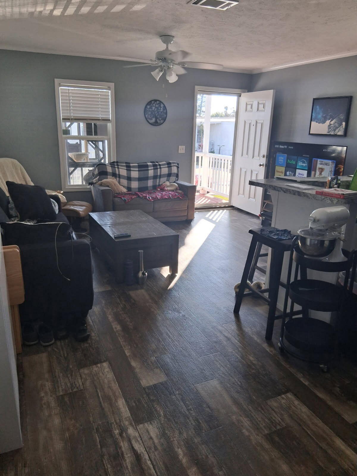 356 Mockingbird Avenue Fort Pierce, FL 34982 - Photo 3 of 12 IMG_20260409_055937