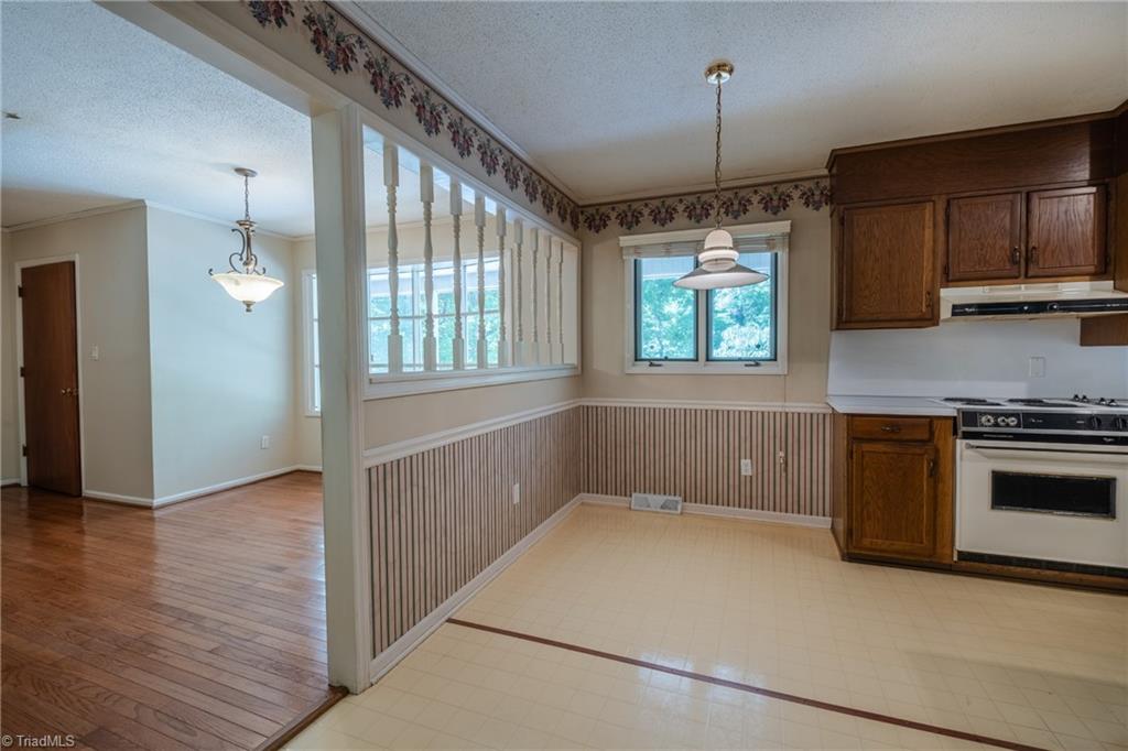 5486 Kennedy Road Trinity, NC 27370 - Photo 6 of 25 Breakfast Nook