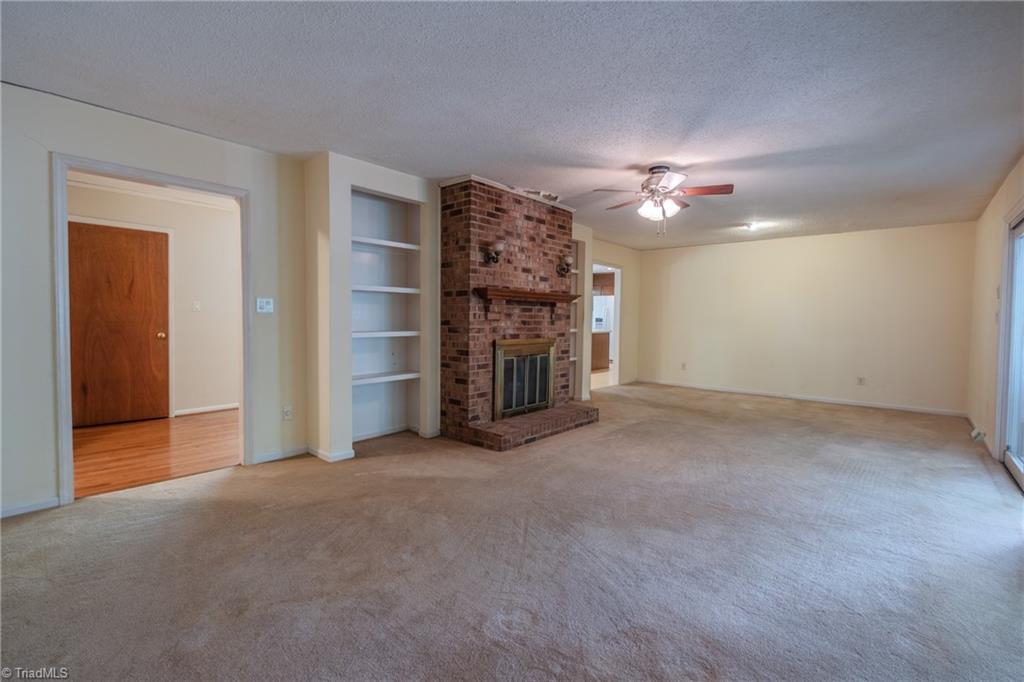 5486 Kennedy Road Trinity, NC 27370 - Photo 9 of 25 Living Room