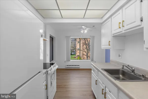 $250,000 | 15300 Pine Orchard Drive, Unit 852H, Silver Spring, MD 20906