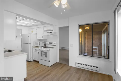 $250,000 | 15300 Pine Orchard Drive, Unit 852H, Silver Spring, MD 20906