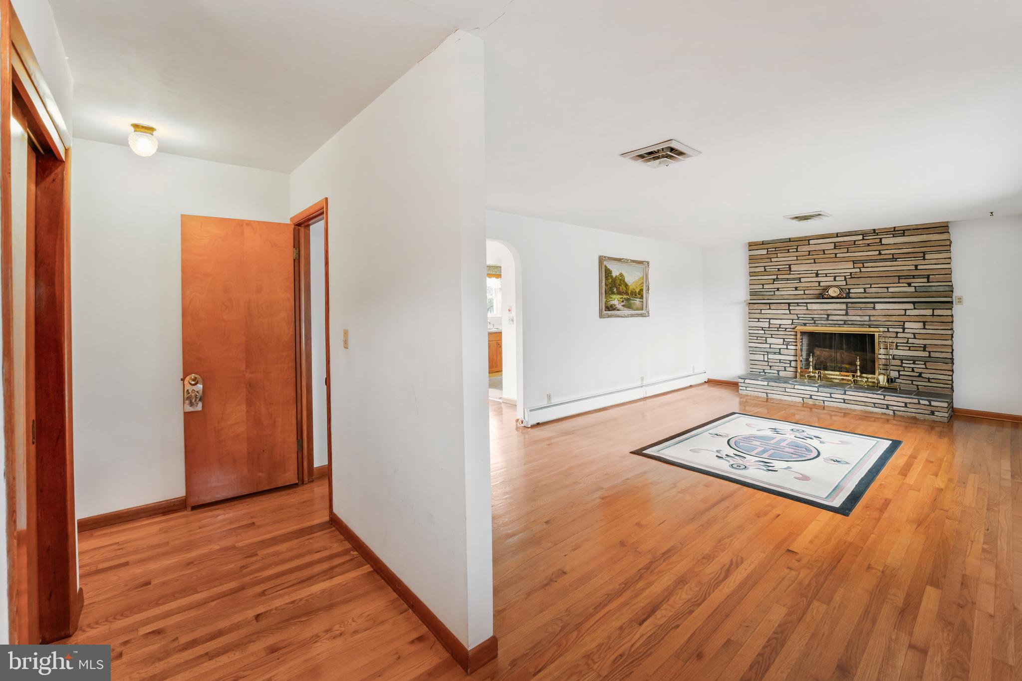 3921 Concord Road Aston, PA 19014 - Photo 6 of 50 Inviting entryway with cozy living space.