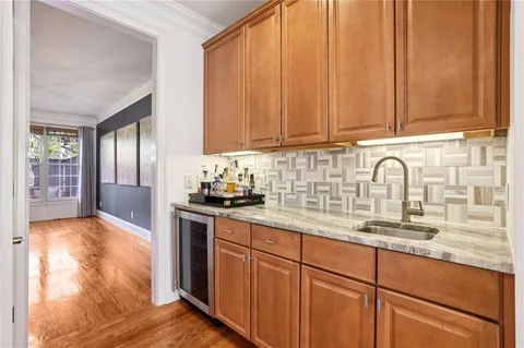 $739,900 | 196 Mystic Court, Atlanta, GA 30342