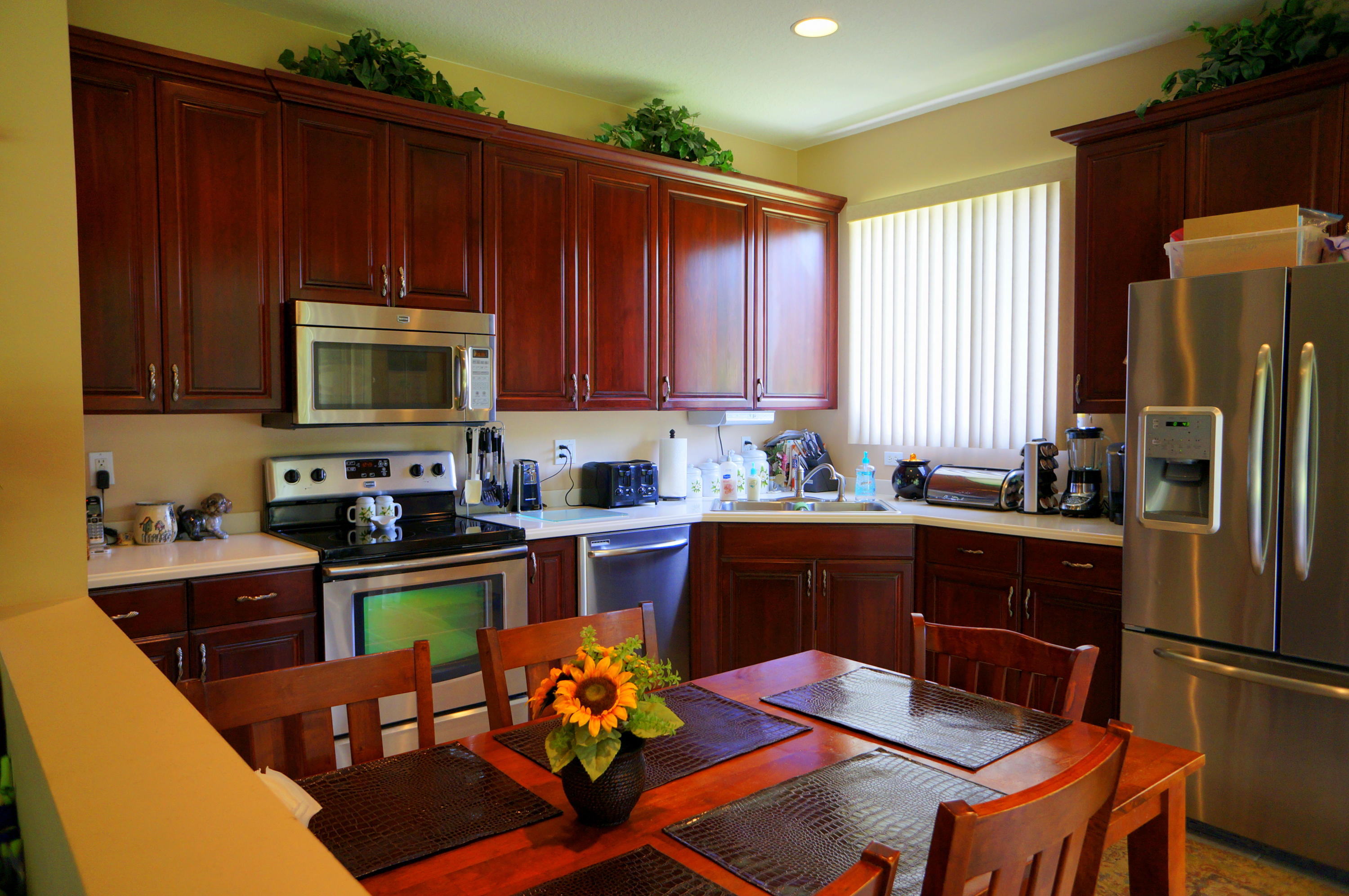 447 Southwest Talquin Lane Port St. Lucie, FL 34986 - Photo 8 of 36 Kitchen