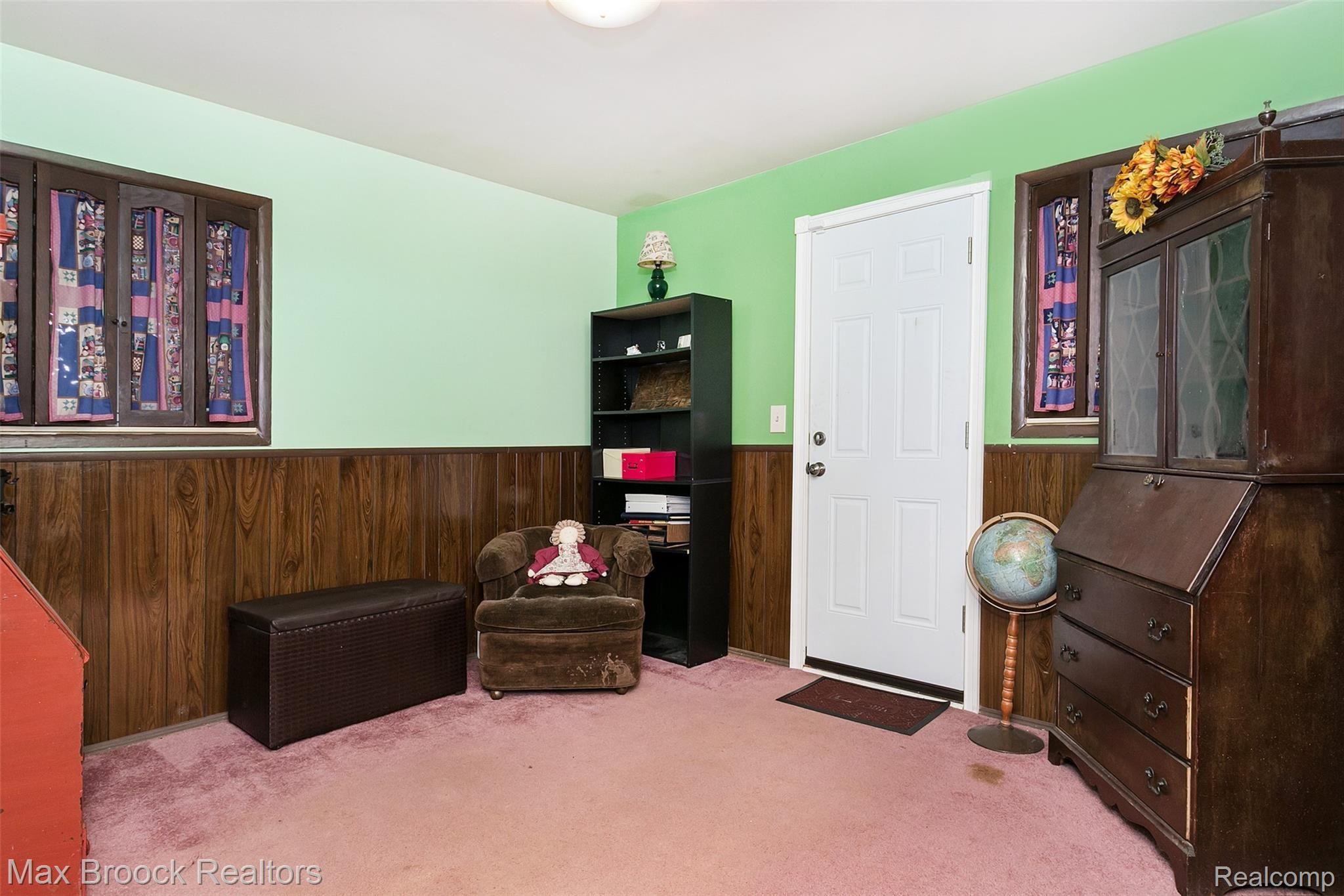19152 Rensellor Street Livonia, MI 48152 - Photo 16 of 25 Rensellor-13.jpg