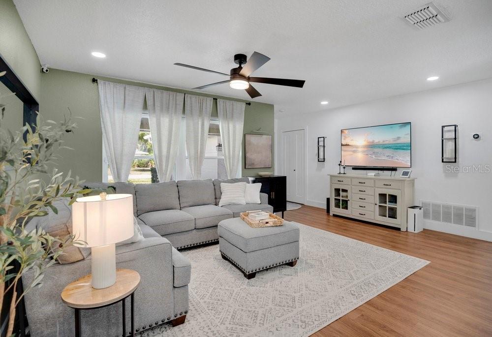 400 Shady Banks Road Altamonte Springs, FL 32714 - Photo 8 of 26