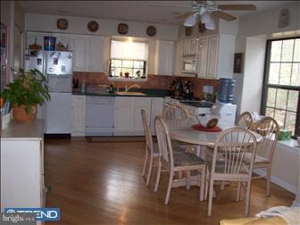 6 Wyndham Road Voorhees, NJ 08043 - Photo 2 of 6 Kitchen