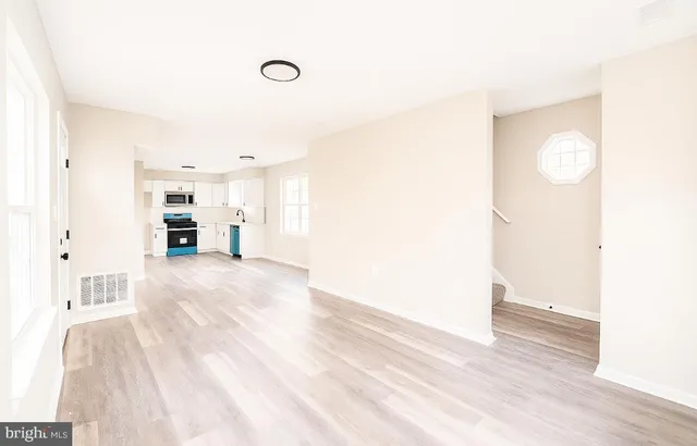 $320,000 | 687 Fairview Avenue, Hammonton, NJ 08037