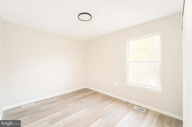 $320,000 | 687 Fairview Avenue, Hammonton, NJ 08037