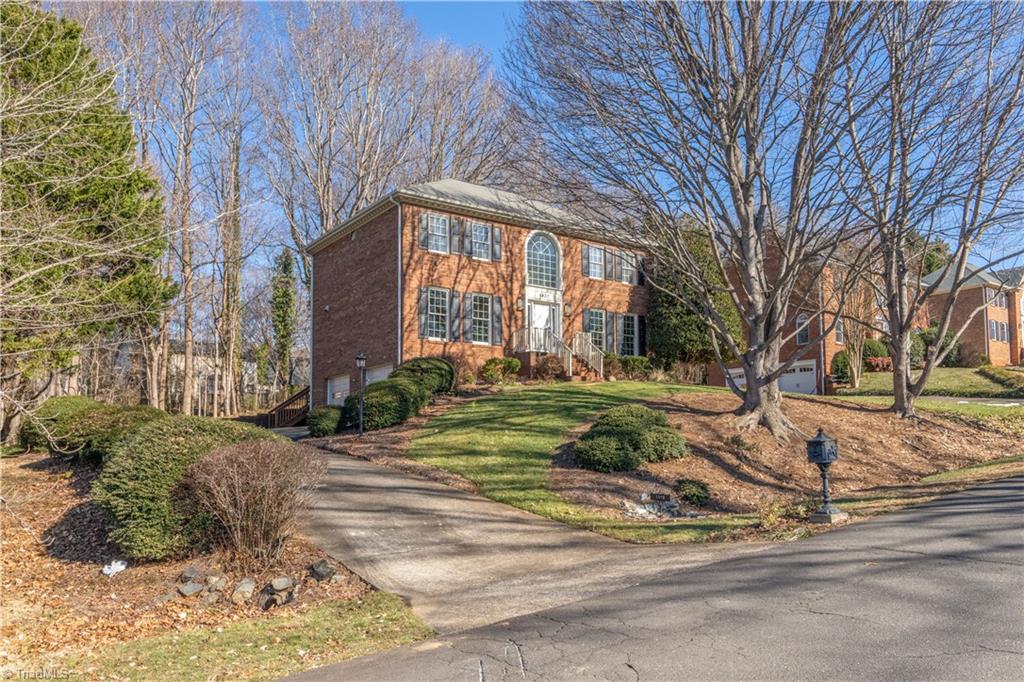 5437 Kingsbridge Road Winston-Salem, NC 27103 - Photo 2 of 50 Gallery Image 2