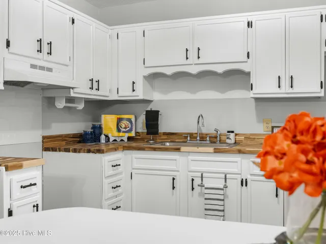 $240,000 | 203 Devon Court, Jacksonville, NC 28546