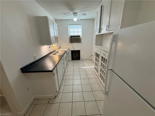 $1,295 | 1310 Glade Street Northwest, Unit 32, Winston-Salem, NC 27101