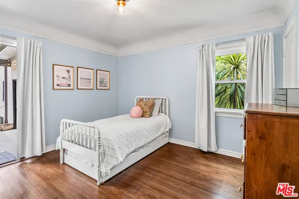 $1,275,000 | 4240 East 6th Street, Long Beach, CA 90814