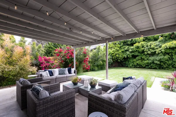 $1,275,000 | 4240 East 6th Street, Long Beach, CA 90814