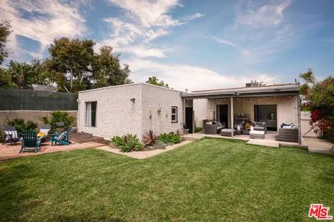 $1,275,000 | 4240 East 6th Street, Long Beach, CA 90814