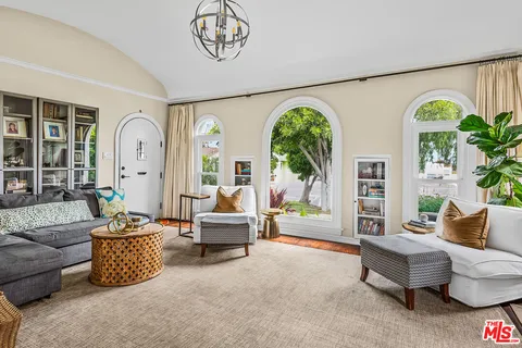$1,275,000 | 4240 East 6th Street, Long Beach, CA 90814