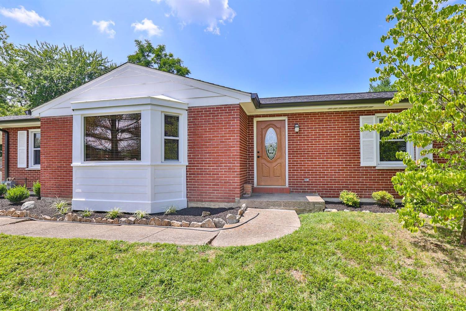 8747 Cheviot Road Cincinnati, OH 45251 - Photo 3 of 28