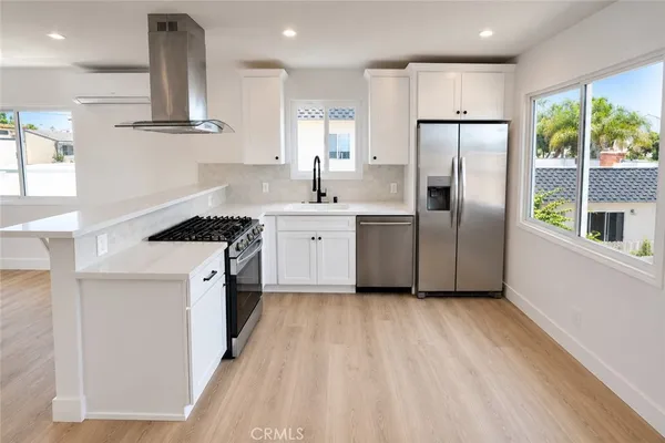 $4,495 | 522 17th Street, Unit C, Huntington Beach, CA 92648