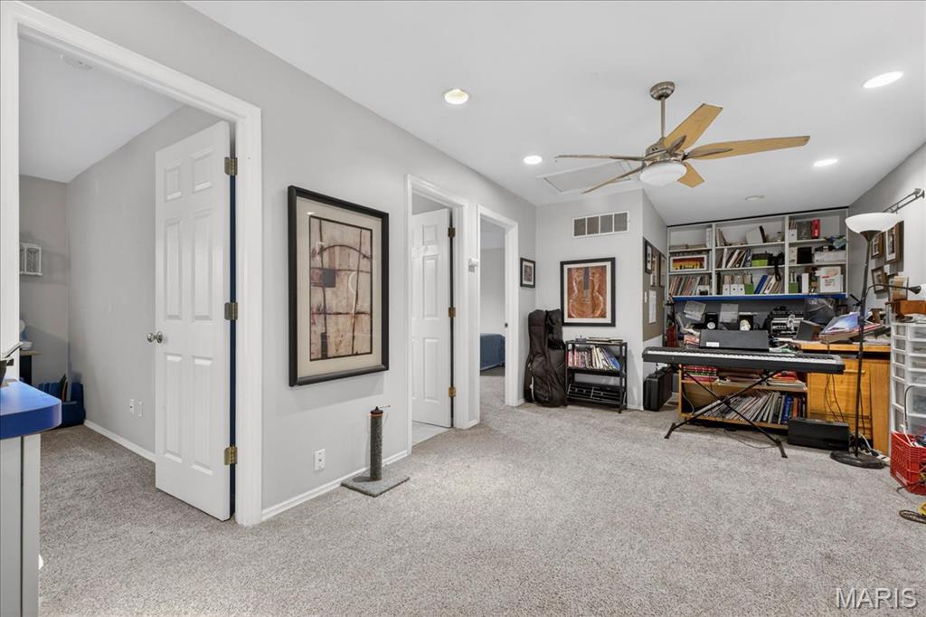 800 Whispering Village Circle Ballwin, MO 63021 - Photo 25 of 35