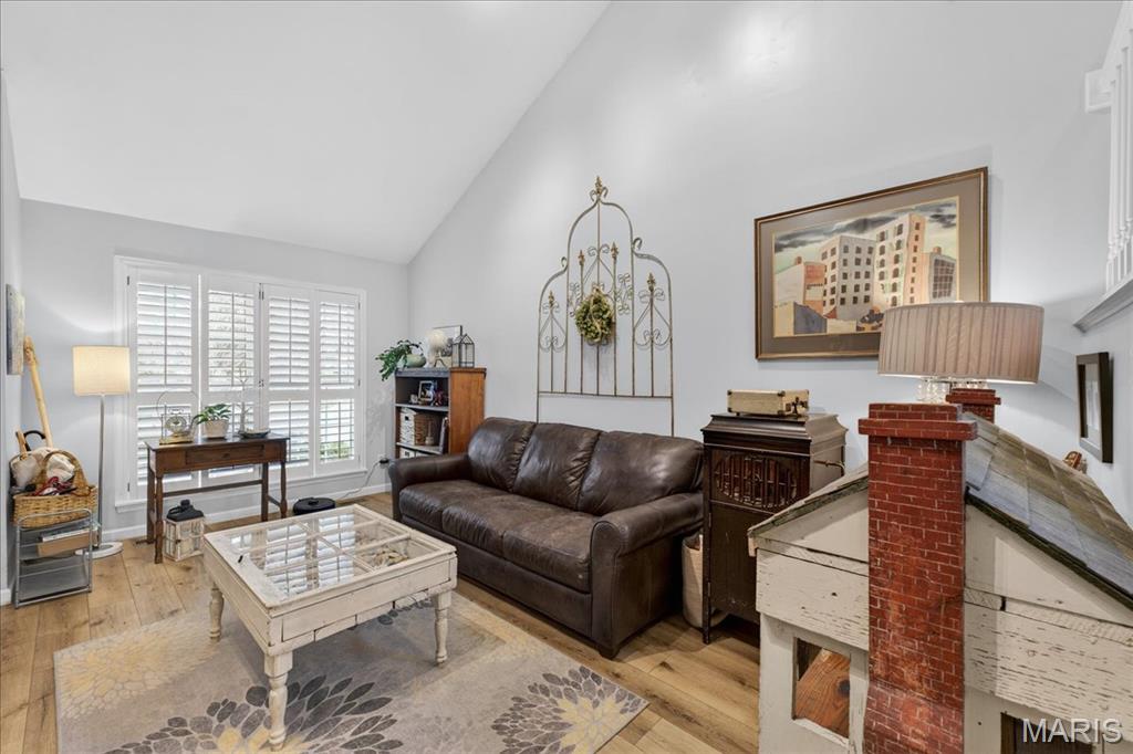 800 Whispering Village Circle Ballwin, MO 63021 - Photo 6 of 35