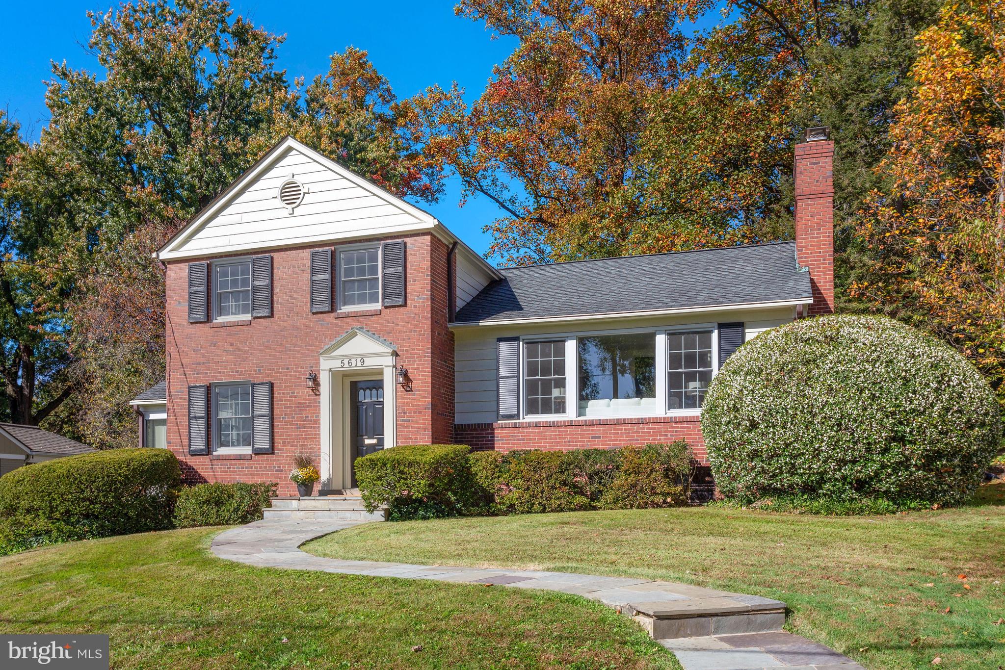5619 Knollwood Road, Bethesda, MD 20816 Compass