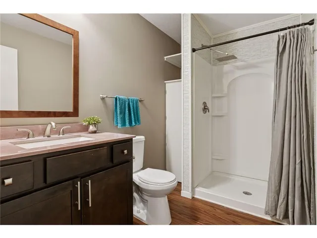 $2,400 | 211 Alva Street, Waconia, MN 55387