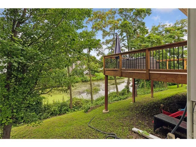 $2,400 | 211 Alva Street, Waconia, MN 55387