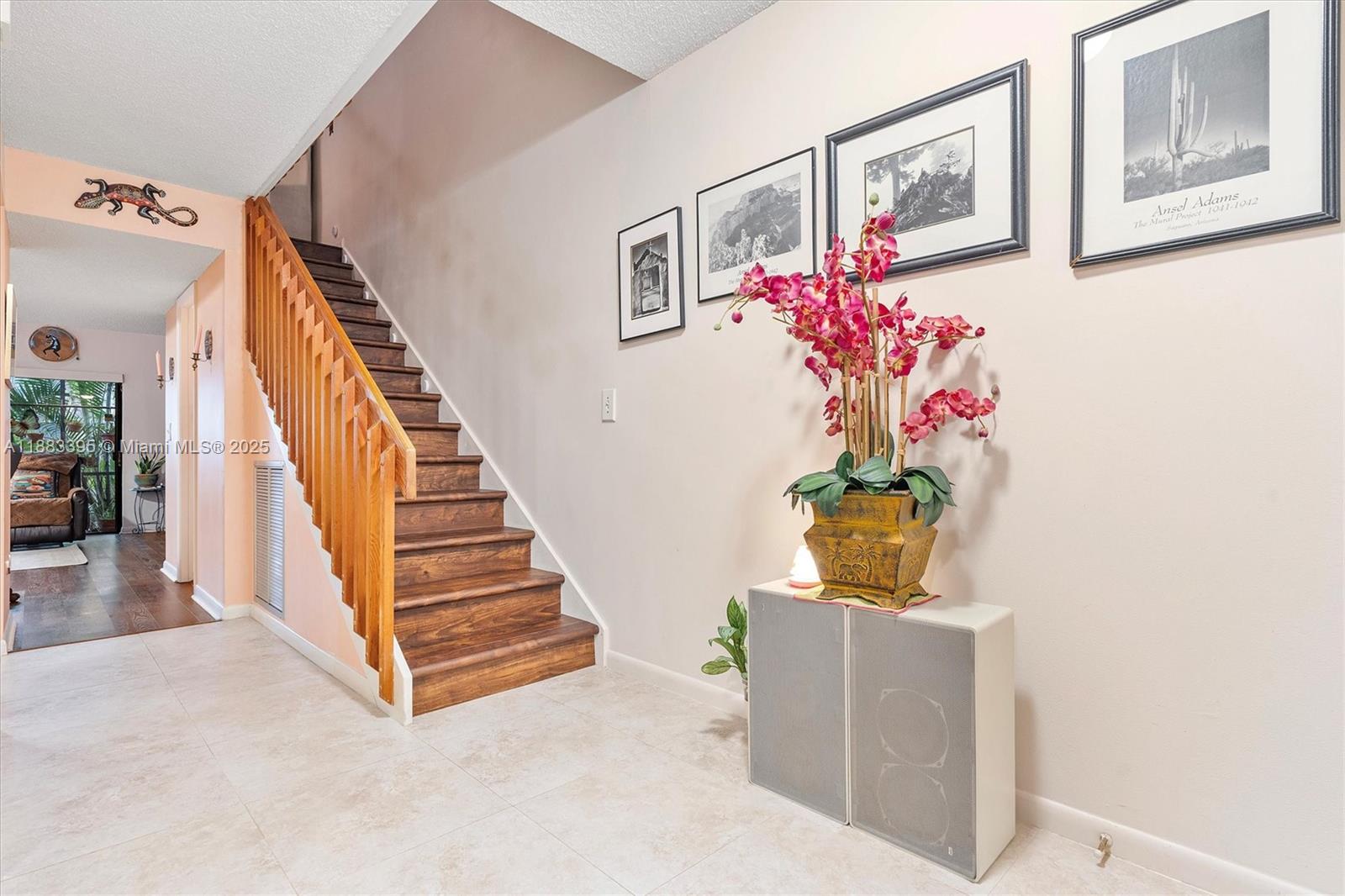 4347 Southwest 70th Terrace Davie, FL 33314 - Photo 11 of 32 a view of entryway and hall