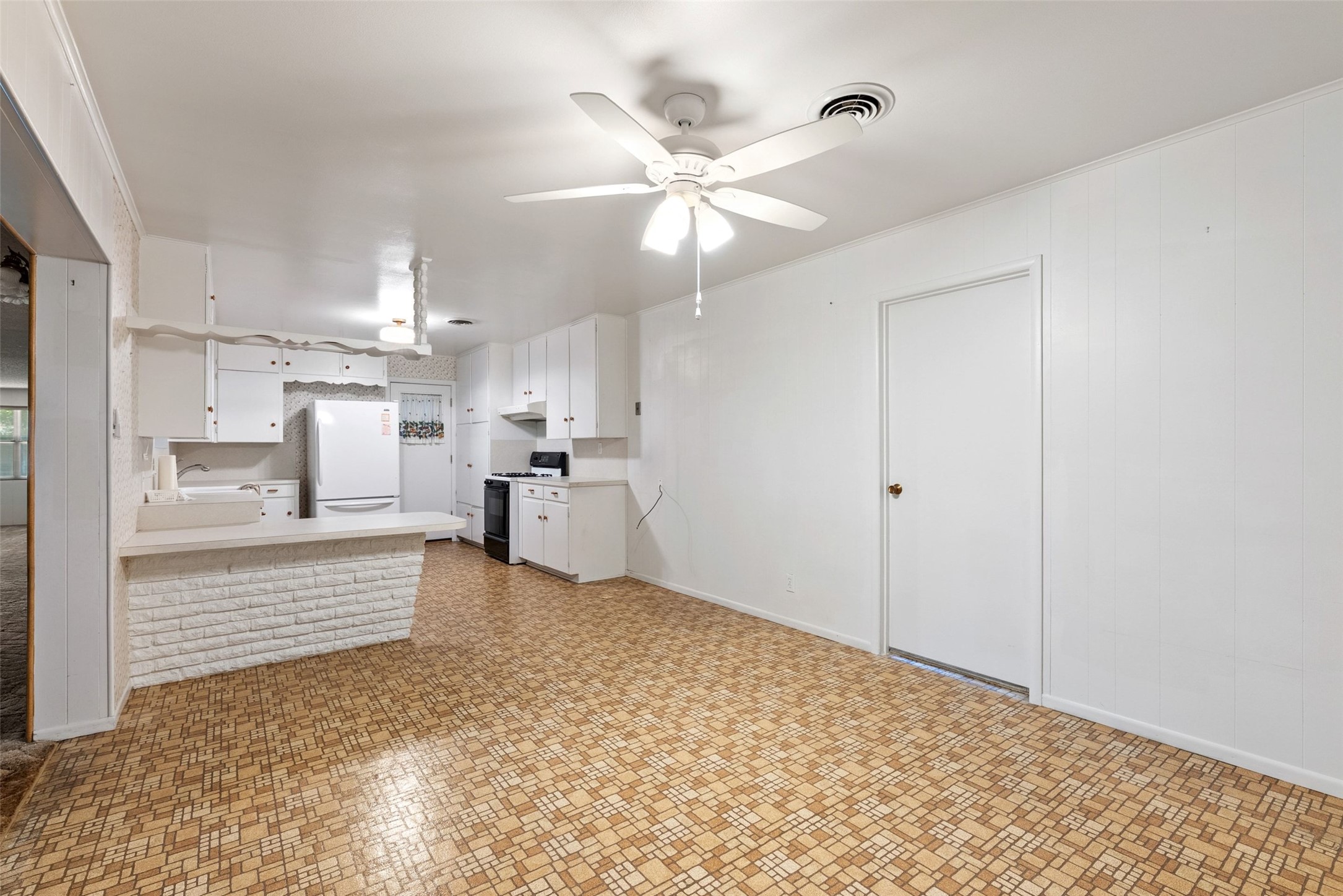 4500 Rim Rock Path Austin, TX 78745 - Photo 7 of 24