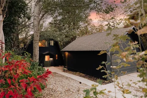 a front view of house with yard