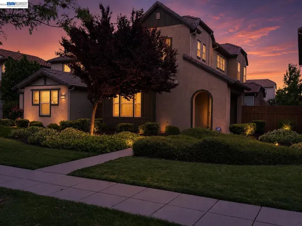 $620,000 | 277 West St Francis Avenue, Mountain House, CA 95391
