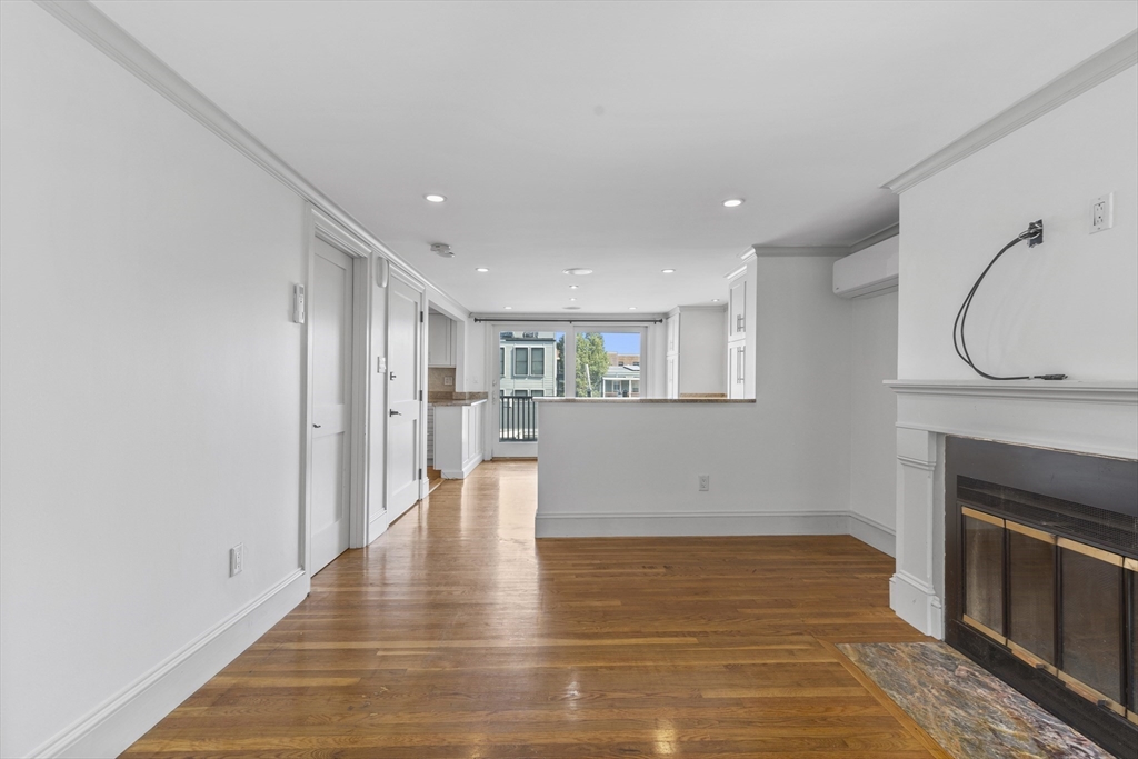 256 West 3rd Street, Unit 2 Boston, MA 02127 - Photo 16 of 30